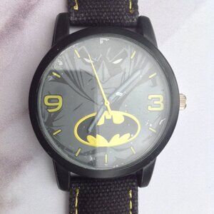 TM & DC Comics BATMAN Quartz Watch  Accutime